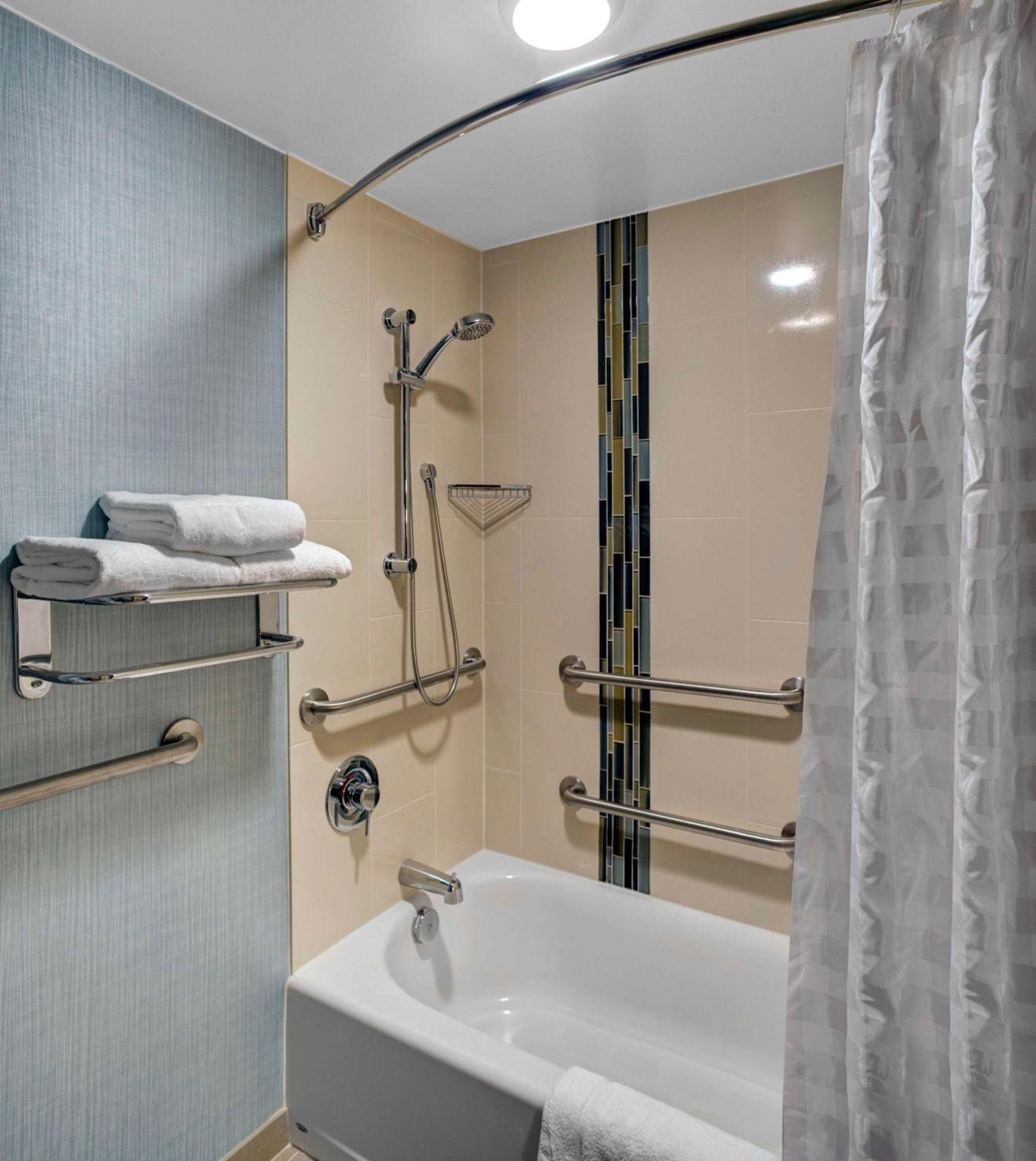 Hyatt Place Louisville-East Ngoại thất bức ảnh