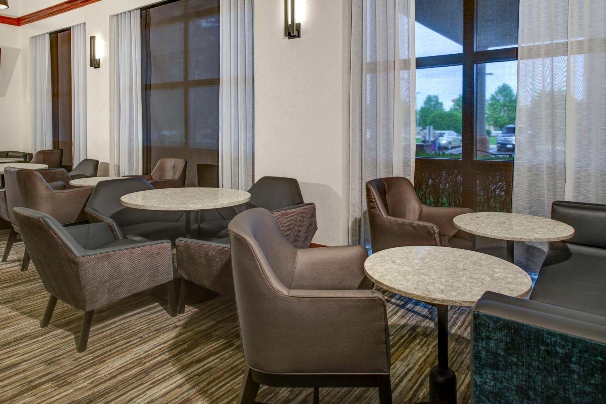 Hyatt Place Louisville-East Ngoại thất bức ảnh