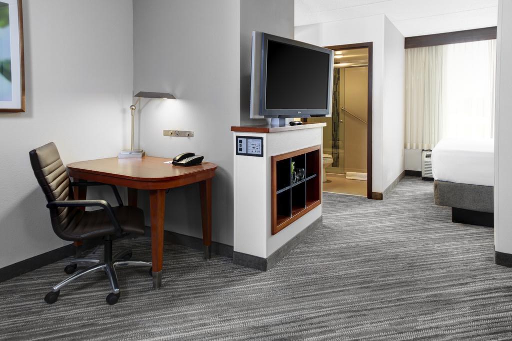 Hyatt Place Louisville-East Ngoại thất bức ảnh
